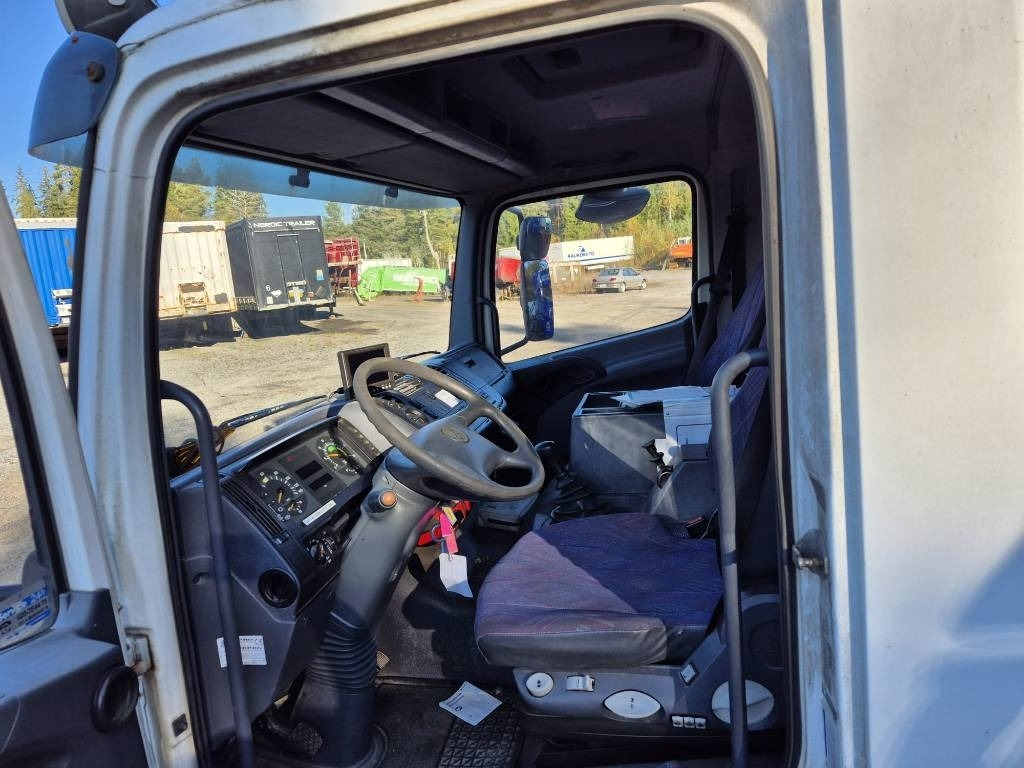 Mercedes-Benz Atego 1223 umpikori+pl nostin  - شاحنة مقفلة: صورة 5 Mercedes-Benz Atego 1223 umpikori+pl nostin  - شاحنة مقفلة: صورة 5