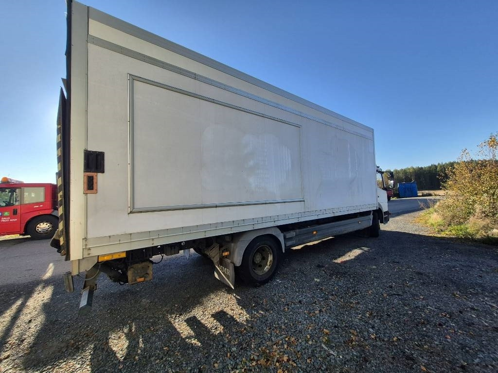 Mercedes-Benz Atego 1223 umpikori+pl nostin  - شاحنة مقفلة: صورة 3 Mercedes-Benz Atego 1223 umpikori+pl nostin  - شاحنة مقفلة: صورة 3