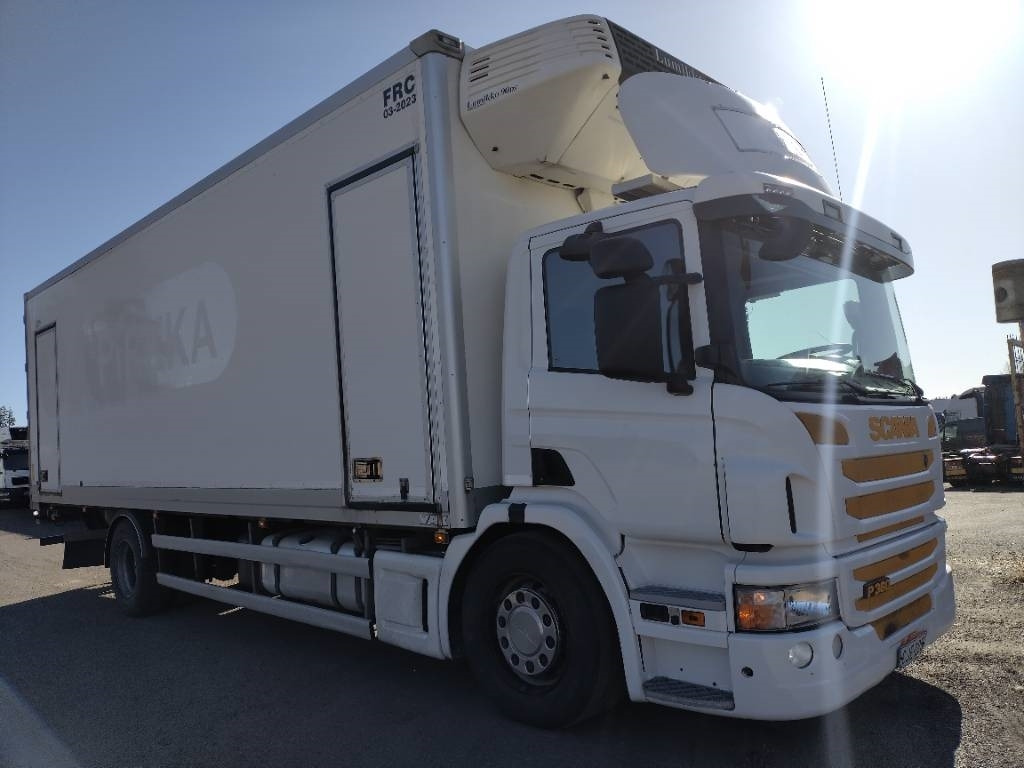 Scania P360 4x2 Vak kylmäkori,lumikko+pl - شاحنة الفريزر: صورة 2 Scania P360 4x2 Vak kylmäkori,lumikko+pl - شاحنة الفريزر: صورة 2