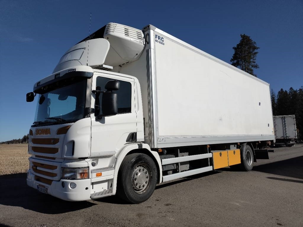 Scania P360 4x2 Vak kylmäkori,lumikko+pl - شاحنة الفريزر: صورة 1 Scania P360 4x2 Vak kylmäkori,lumikko+pl - شاحنة الفريزر: صورة 1