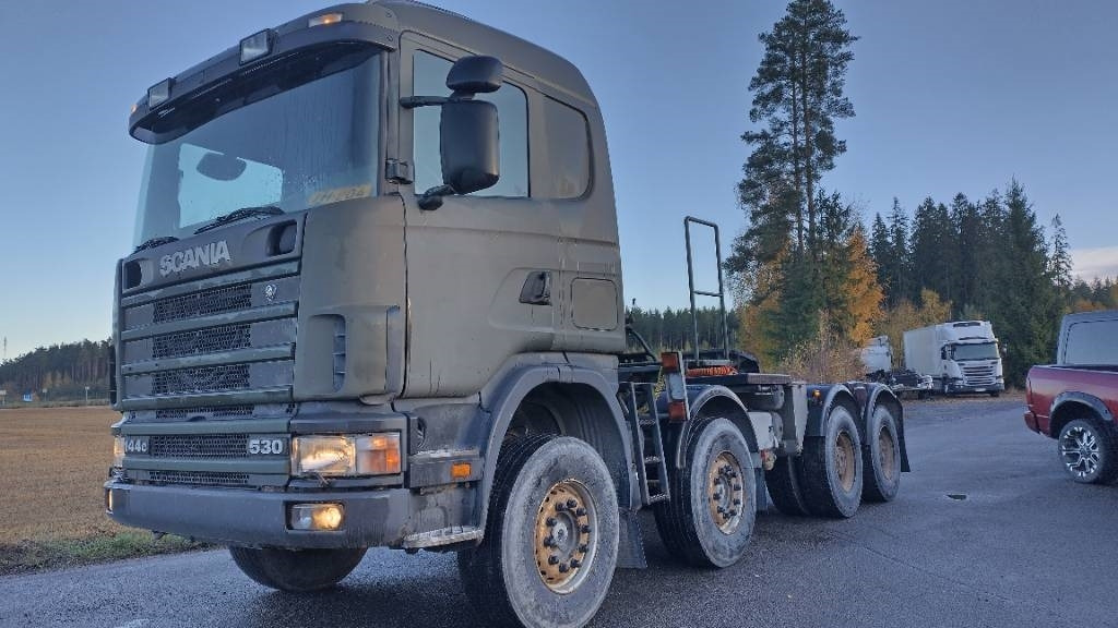 Scania R144 530 8x4 RASKASVETURI - وحدة جر: صورة 2 Scania R144 530 8x4 RASKASVETURI - وحدة جر: صورة 2