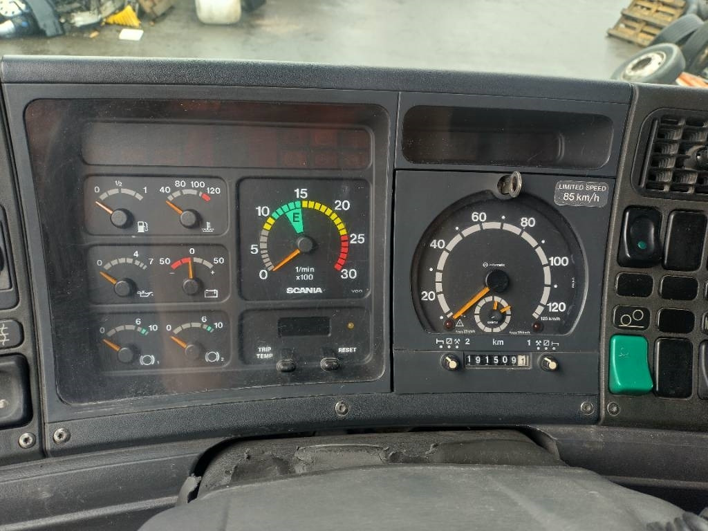 Scania R164 6x2 vetoauto,täysilma,manuaali - وحدة جر: صورة 3 Scania R164 6x2 vetoauto,täysilma,manuaali - وحدة جر: صورة 3