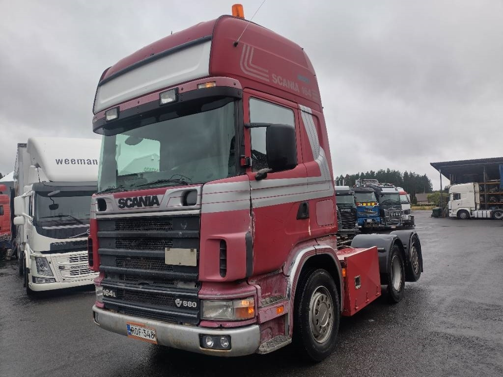 Scania R164 6x2 vetoauto,täysilma,manuaali - وحدة جر: صورة 2 Scania R164 6x2 vetoauto,täysilma,manuaali - وحدة جر: صورة 2