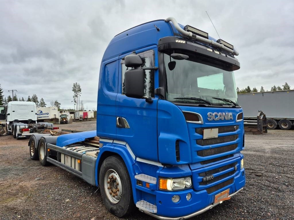 Scania R500 6x2 ilmajousi alusta - شاحنة هيكل كابينة: صورة 2 Scania R500 6x2 ilmajousi alusta - شاحنة هيكل كابينة: صورة 2