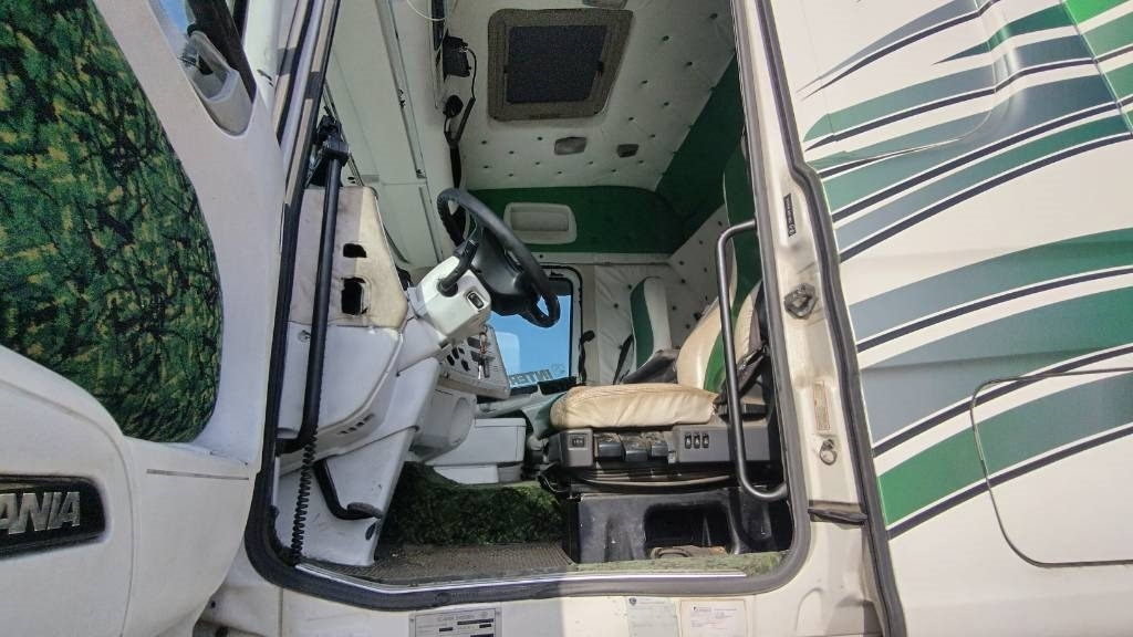 Scania R500 8x4 ilmajousi alusta - شاحنة هيكل كابينة: صورة 4 Scania R500 8x4 ilmajousi alusta - شاحنة هيكل كابينة: صورة 4