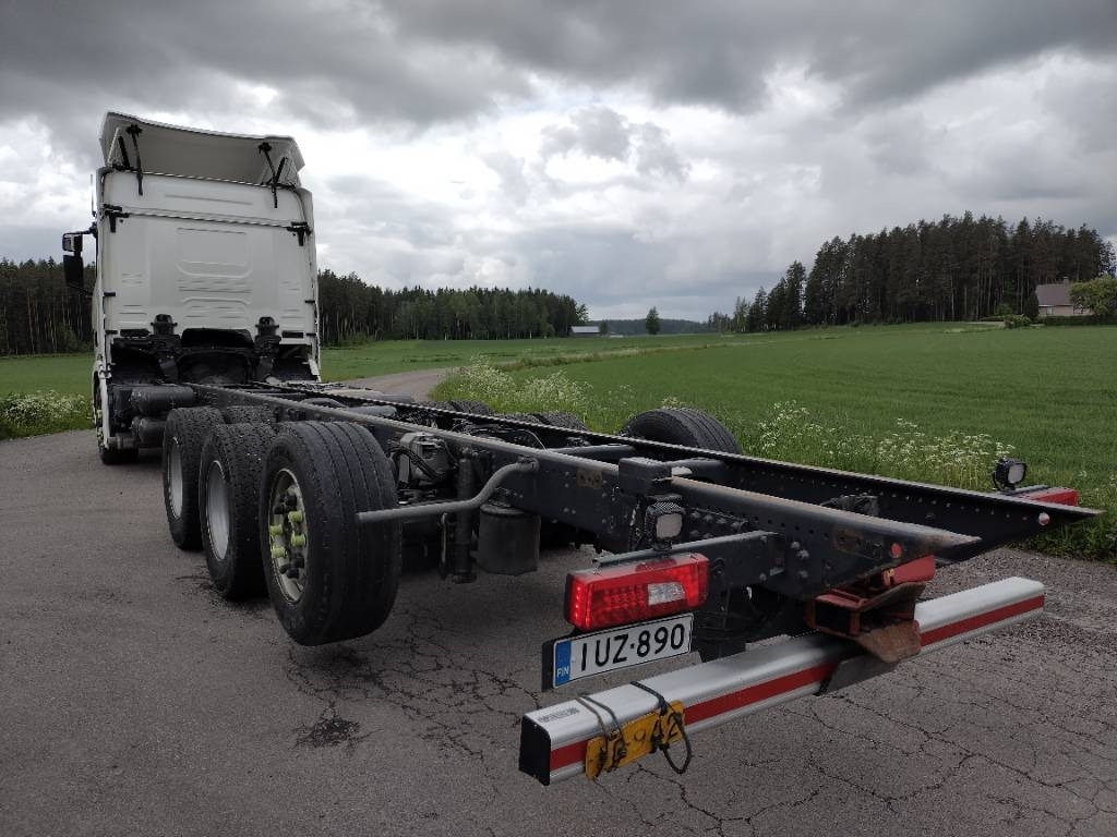 Scania R540 8x4 pitkä alusta runko 9,6m - شاحنة هيكل كابينة: صورة 5 Scania R540 8x4 pitkä alusta runko 9,6m - شاحنة هيكل كابينة: صورة 5