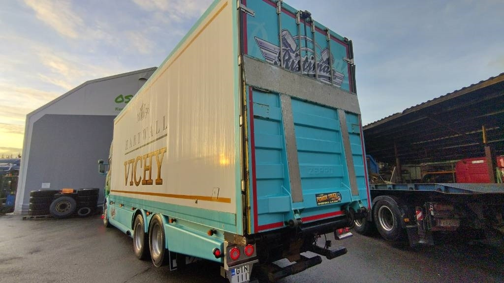 Scania R560 6x2 8,35m umpikori +pl-nostin - شاحنة مقفلة: صورة 4 Scania R560 6x2 8,35m umpikori +pl-nostin - شاحنة مقفلة: صورة 4