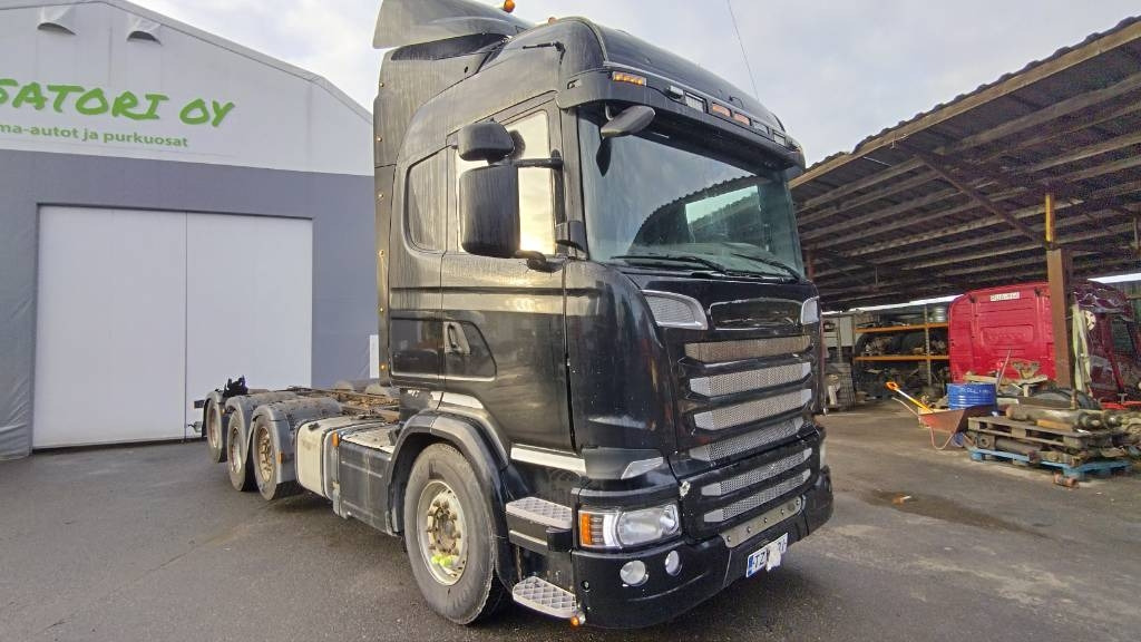 Scania R580 8x2 täysilma alusta,8m runko - شاحنة هيكل كابينة: صورة 1 Scania R580 8x2 täysilma alusta,8m runko - شاحنة هيكل كابينة: صورة 1