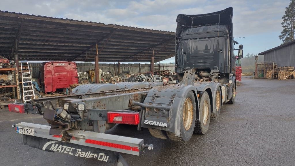 Scania R580 8x2 täysilma alusta,8m runko - شاحنة هيكل كابينة: صورة 3 Scania R580 8x2 täysilma alusta,8m runko - شاحنة هيكل كابينة: صورة 3