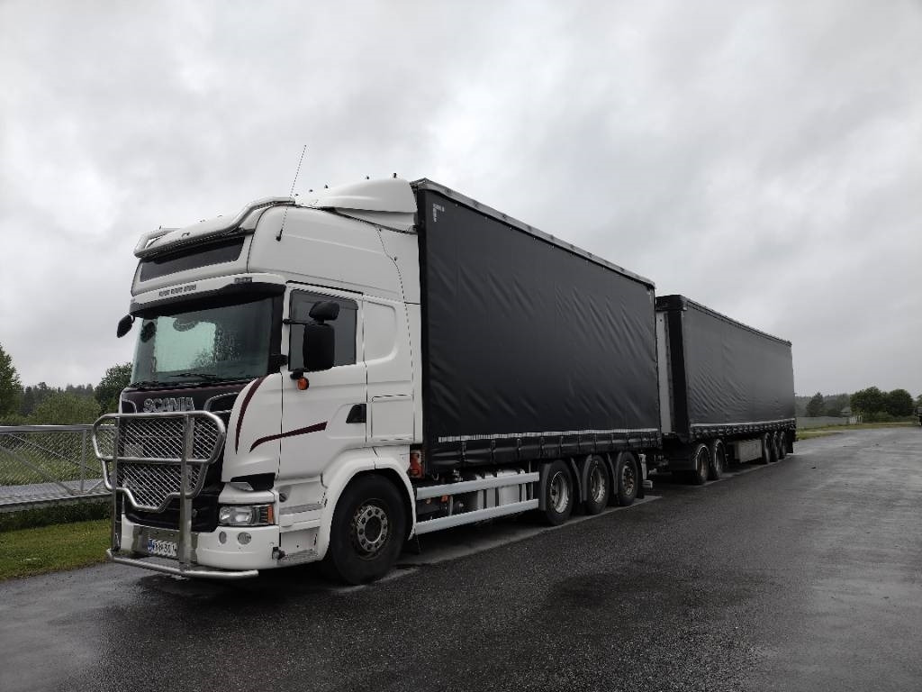 Scania R580 8x4 kapellilava+Dolly+kärry 76tn juna - شاحنة ستارة: صورة 4 Scania R580 8x4 kapellilava+Dolly+kärry 76tn juna - شاحنة ستارة: صورة 4