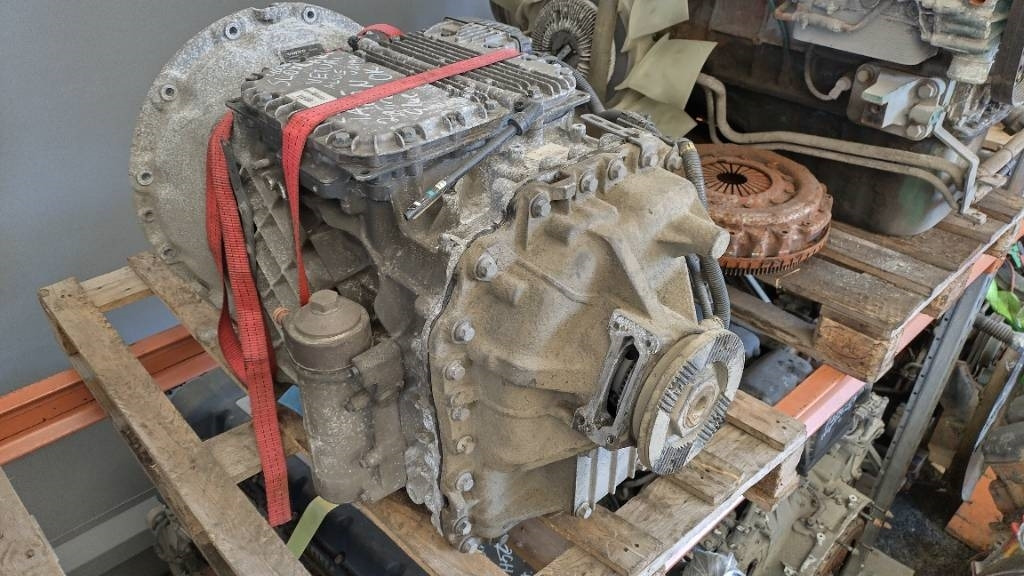 Volvo AT2612F dual pumpulla,320tkm - صندوق التروس - شاحنة: صورة 1 Volvo AT2612F dual pumpulla,320tkm - صندوق التروس - شاحنة: صورة 1