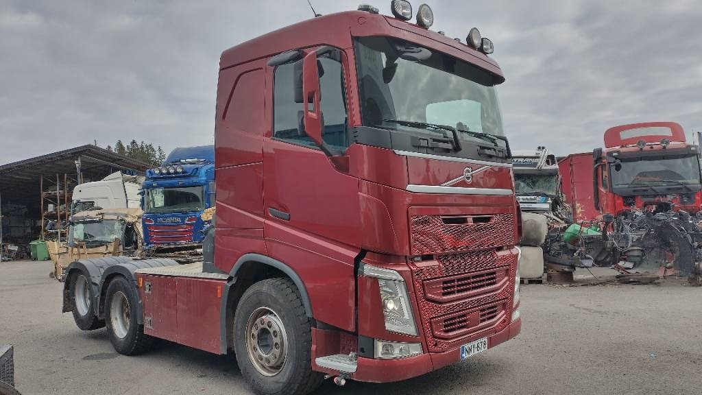 Volvo FH13 6x4 nouseva teliveto, HYDR!! - وحدة جر: صورة 2 Volvo FH13 6x4 nouseva teliveto, HYDR!! - وحدة جر: صورة 2