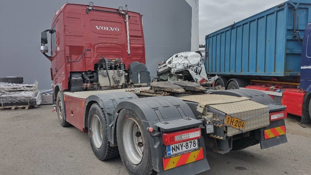 Volvo FH13 6x4 nouseva teliveto, HYDR!! - وحدة جر: صورة 5 Volvo FH13 6x4 nouseva teliveto, HYDR!! - وحدة جر: صورة 5