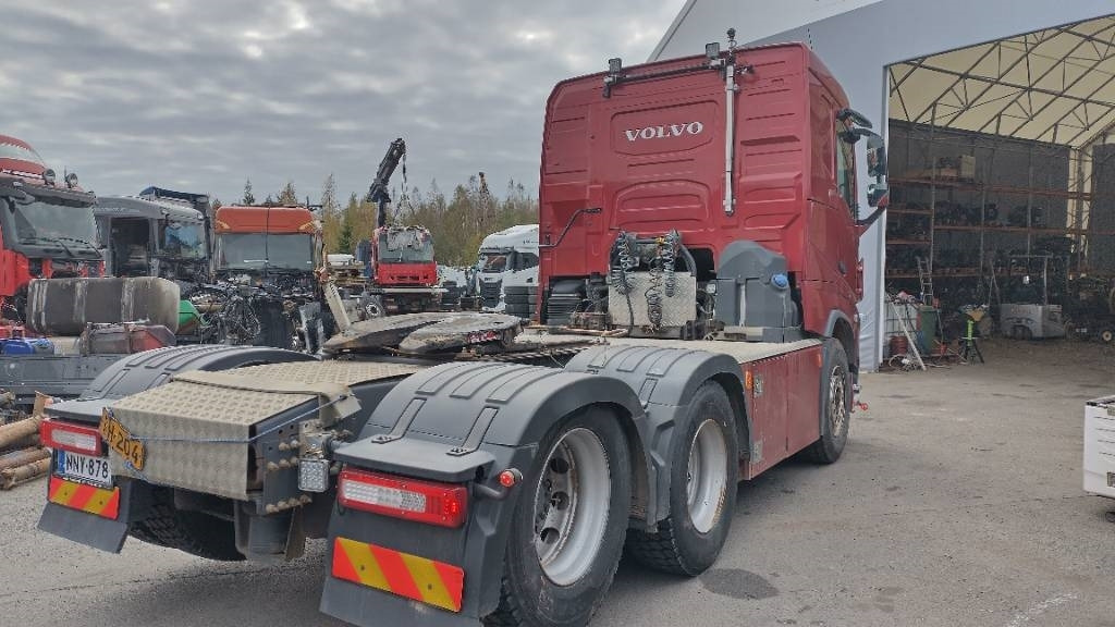 Volvo FH13 6x4 nouseva teliveto, HYDR!! - وحدة جر: صورة 4 Volvo FH13 6x4 nouseva teliveto, HYDR!! - وحدة جر: صورة 4