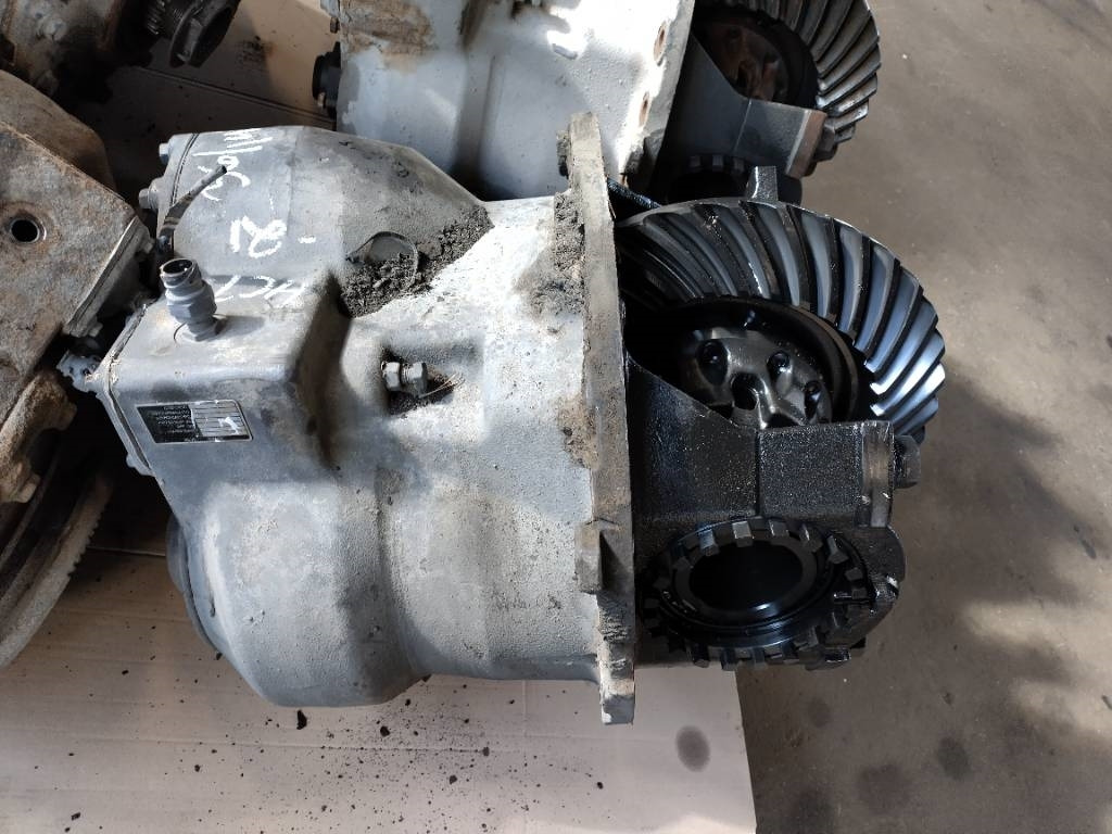 Volvo RTS2370A - المحور و قطع الغيار - شاحنة: صورة 1 Volvo RTS2370A - المحور و قطع الغيار - شاحنة: صورة 1
