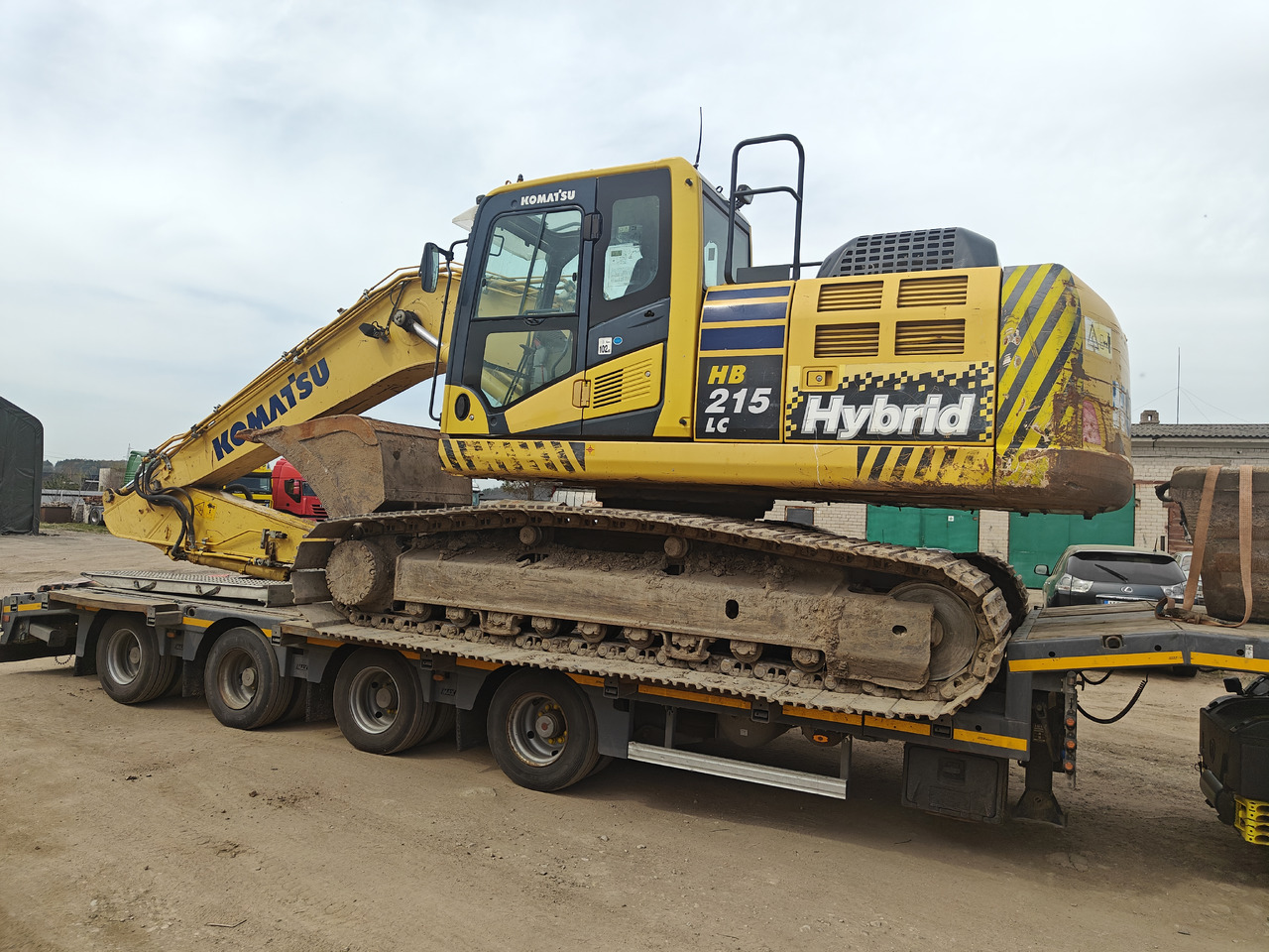 KOMATSU HB 215LC-2 - حفار زحاف: صورة 2 KOMATSU HB 215LC-2 - حفار زحاف: صورة 2