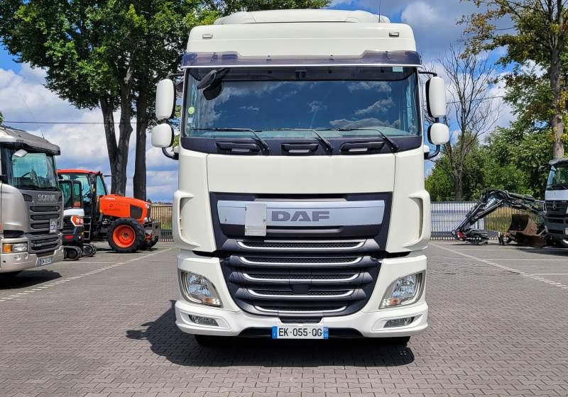 DAF XF510 SPACE CAB / SPROWADZONY / MANUAL / RETARDER - وحدة جر: صورة 2 DAF XF510 SPACE CAB / SPROWADZONY / MANUAL / RETARDER - وحدة جر: صورة 2