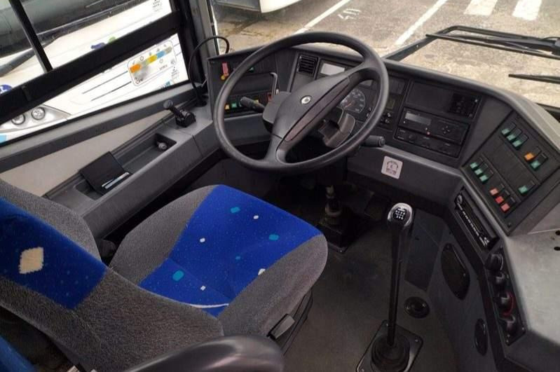 Irisbus AXER / SPROWADZONY / MANUAL / KILKA SZTUK - حافلة سوبربان: صورة 4 Irisbus AXER / SPROWADZONY / MANUAL / KILKA SZTUK - حافلة سوبربان: صورة 4