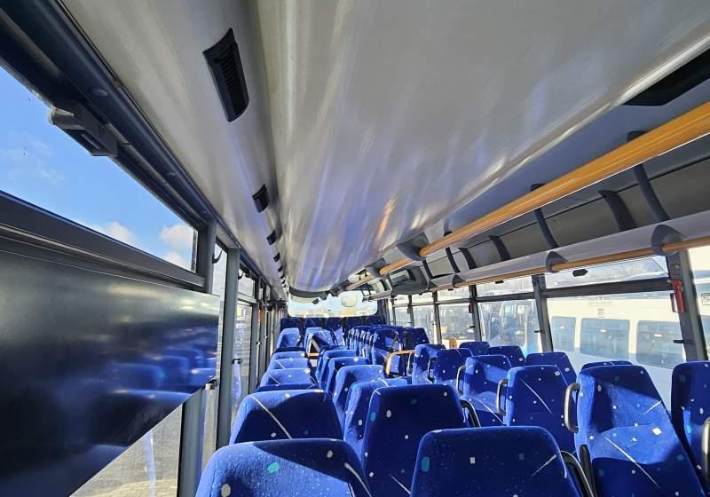 Irisbus CROSSWAY/ SPROWADZONY/ KLIMATYZACJA/ MANUAL - حافلة سوبربان: صورة 3 Irisbus CROSSWAY/ SPROWADZONY/ KLIMATYZACJA/ MANUAL - حافلة سوبربان: صورة 3