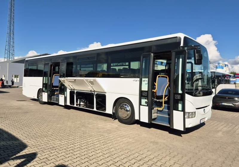 Irisbus RECREO / SPROWADZONY / MANUAL / EURO 5 - حافلة سوبربان: صورة 5 Irisbus RECREO / SPROWADZONY / MANUAL / EURO 5 - حافلة سوبربان: صورة 5