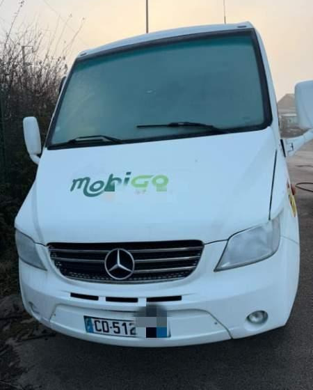 Mercedes-Benz SUNRIDER 818 VARIO / SPROWADZONY / 36 MIEJSC - حافلة صغيرة, ميكروباص: صورة 1 Mercedes-Benz SUNRIDER 818 VARIO / SPROWADZONY / 36 MIEJSC - حافلة صغيرة, ميكروباص: صورة 1