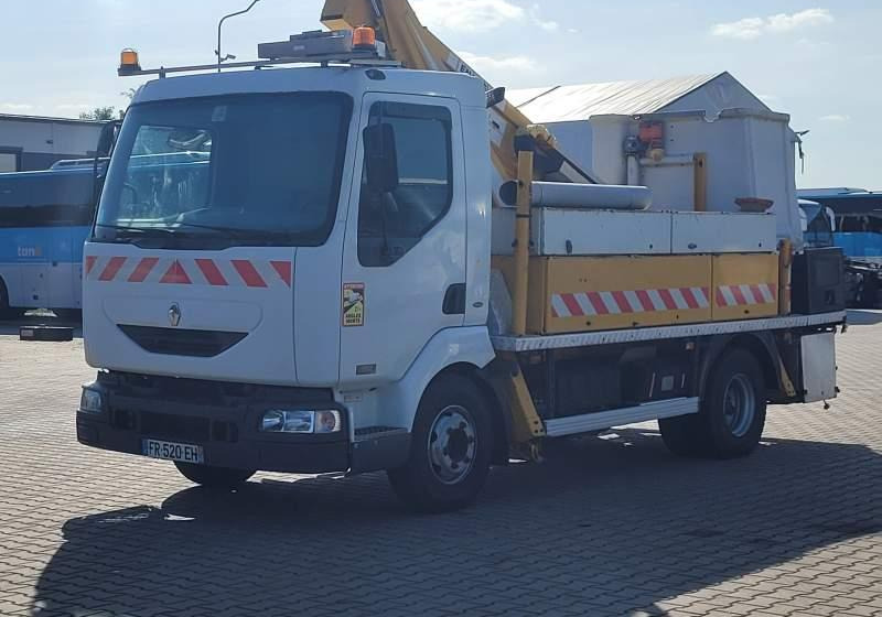 Renault MIDLUM 180 DCI / SPROWADZONA / ZWYŻKA - منصة تلسكوبية محمولة على شاحنة: صورة 2 Renault MIDLUM 180 DCI / SPROWADZONA / ZWYŻKA - منصة تلسكوبية محمولة على شاحنة: صورة 2