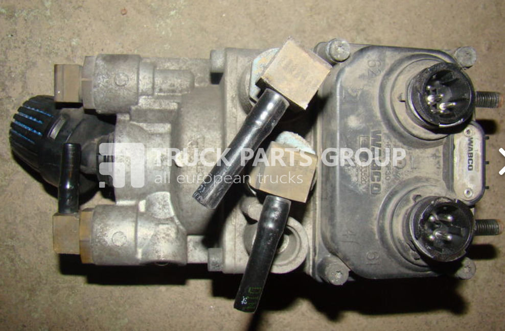DAF 105XF EURO 5, 1455027, foot brake valve 1455027, 1455027, 193512 crane - صمام الفرامل - شاحنة: صورة 2 DAF 105XF EURO 5, 1455027, foot brake valve 1455027, 1455027, 193512 crane - صمام الفرامل - شاحنة: صورة 2