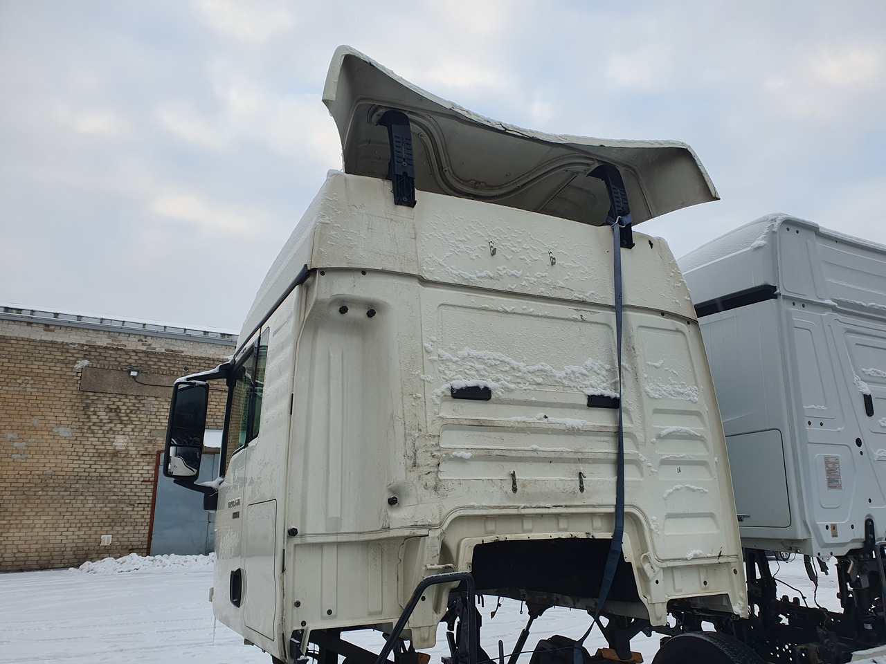 MAN MAN TGX, TGS EURO 6 cab, body cabin, cabina, replacement cab, medium height roof, F99/L47/L49, 81600007848, 81600007831, 81600007871, 81600007920, 81600007949, 81600007858, 81600007832, 81600007849, 8 - كابينة - شاحنة: صورة 4 MAN MAN TGX, TGS EURO 6 cab, body cabin, cabina, replacement cab, medium height roof, F99/L47/L49, 81600007848, 81600007831, 81600007871, 81600007920, 81600007949, 81600007858, 81600007832, 81600007849, 8 - كابينة - شاحنة: صورة 4