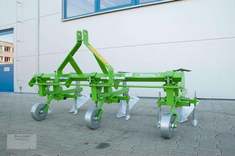 BOMET Kartoffelhäufler Jäthacke-Häufler Bomet P475 inkl. Striegel - معدات زراعة وحصاد البطاطس: صورة 3 BOMET Kartoffelhäufler Jäthacke-Häufler Bomet P475 inkl. Striegel - معدات زراعة وحصاد البطاطس: صورة 3