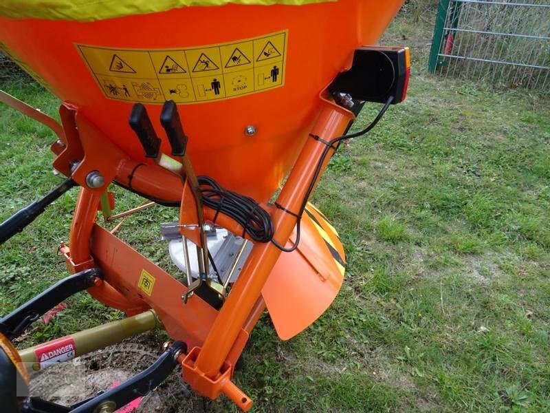 Vemac Profi 400 Liter Streuer Salzstreuer hydraulisch Neu - مفرشة الرمل/ الملح: صورة 4 Vemac Profi 400 Liter Streuer Salzstreuer hydraulisch Neu - مفرشة الرمل/ الملح: صورة 4