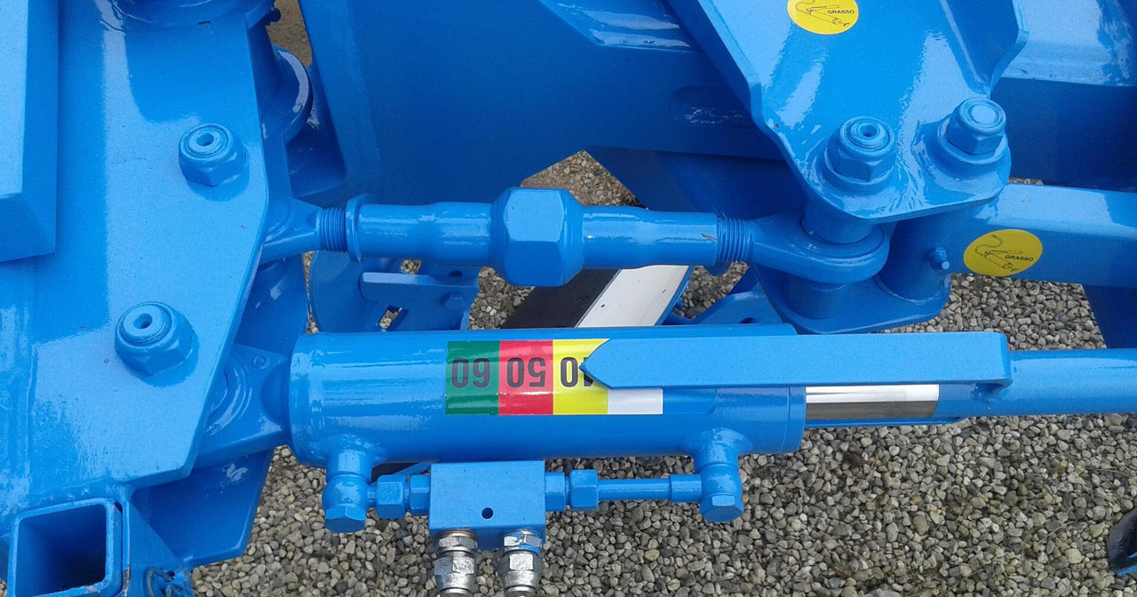 ARATRO TRIVOMERE TAS 9 - محراث: صورة 4 ARATRO TRIVOMERE TAS 9 - محراث: صورة 4