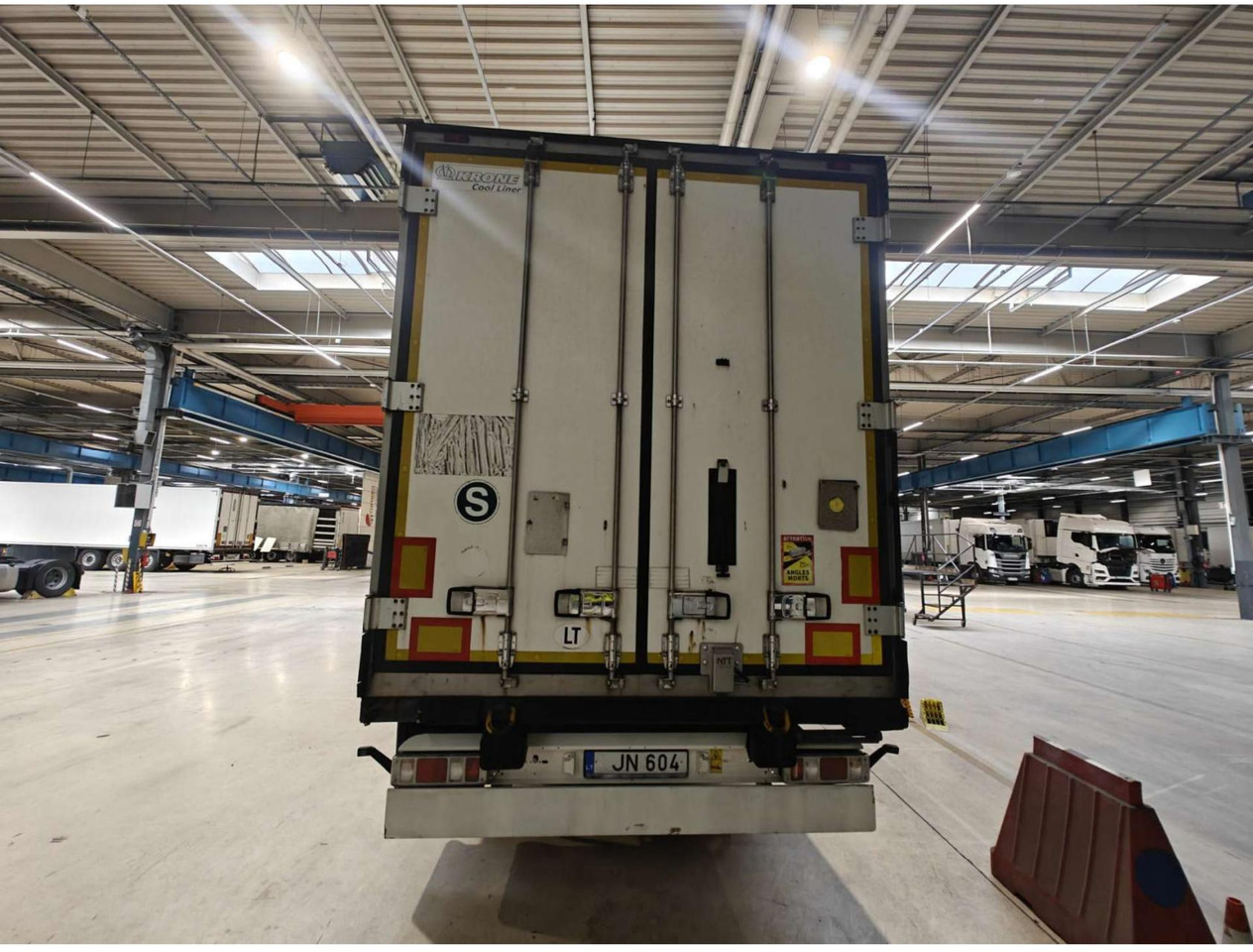 2018 Krone SDR Cool Liner FP 60 ThermoKing SLXi 300 - نصف مقطورة مُبرِّدة: صورة 5 2018 Krone SDR Cool Liner FP 60 ThermoKing SLXi 300 - نصف مقطورة مُبرِّدة: صورة 5