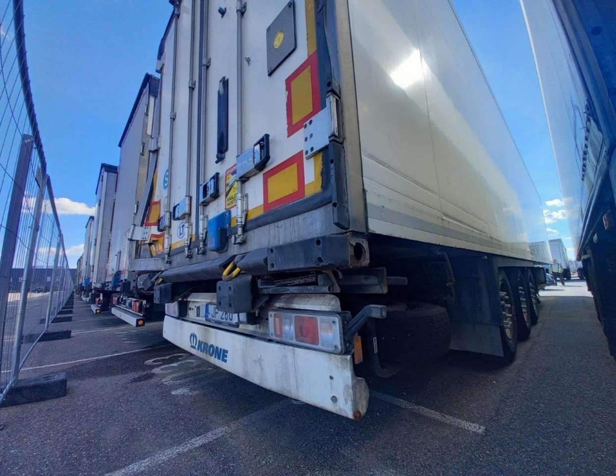 2018 Krone SDR Double Deck Cool Liner FP60 ThermoKing SLXi 300 Lifting Axle - نصف مقطورة مُبرِّدة: صورة 3 2018 Krone SDR Double Deck Cool Liner FP60 ThermoKing SLXi 300 Lifting Axle - نصف مقطورة مُبرِّدة: صورة 3