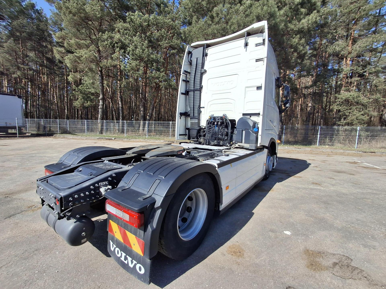 2022/2023 Volvo FH 500 Globetrotter XL - وحدة جر: صورة 4 2022/2023 Volvo FH 500 Globetrotter XL - وحدة جر: صورة 4