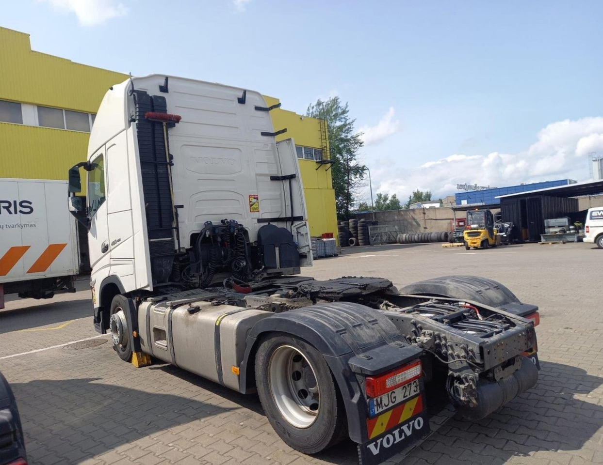 2022 Volvo FH 460 Globetrotter XL Varios i-Save I-ParkCool - وحدة جر: صورة 3 2022 Volvo FH 460 Globetrotter XL Varios i-Save I-ParkCool - وحدة جر: صورة 3