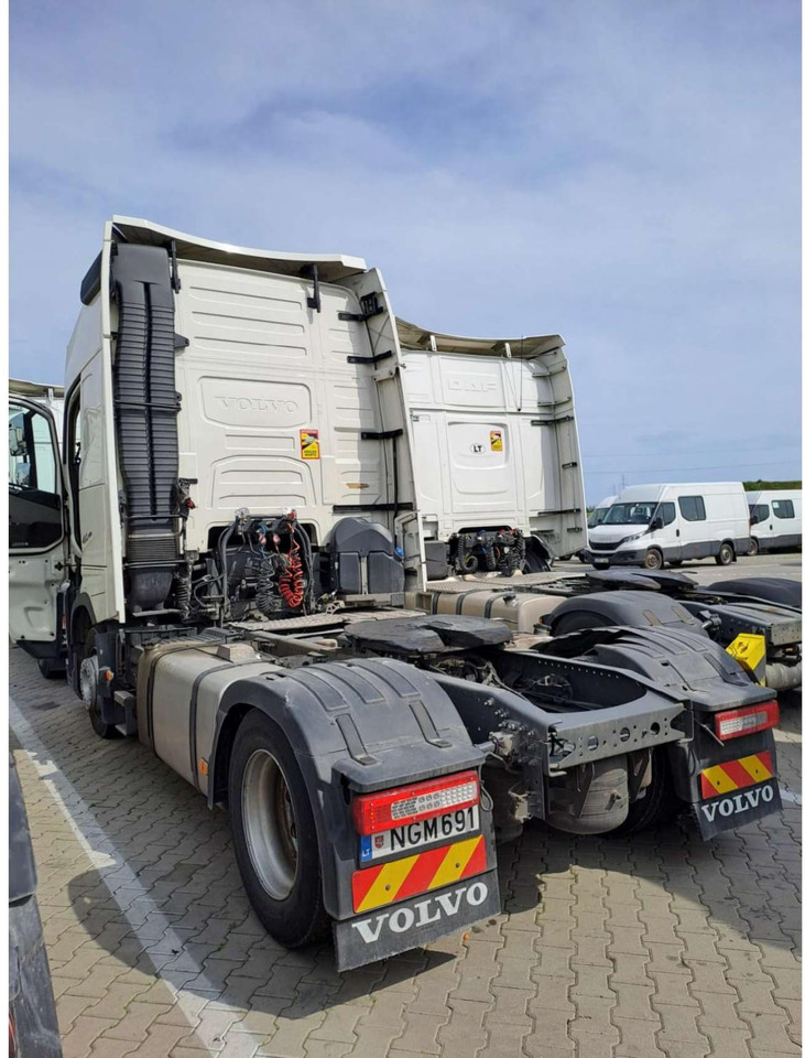 2023 Volvo FH 460 Globetrotter XL Varios i-Save - وحدة جر: صورة 3 2023 Volvo FH 460 Globetrotter XL Varios i-Save - وحدة جر: صورة 3
