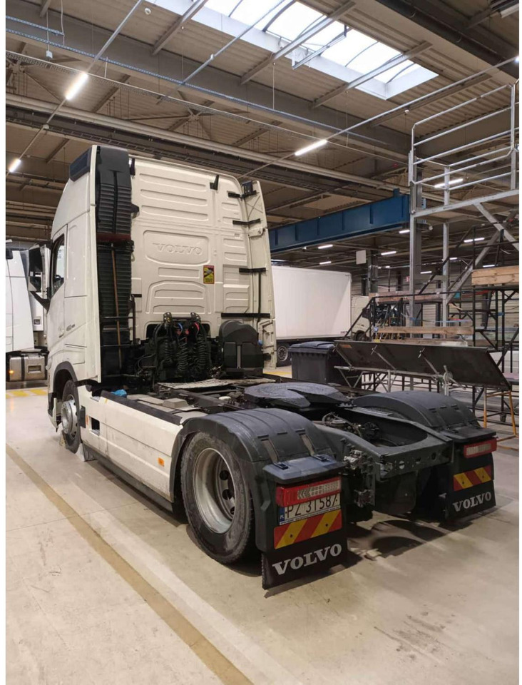2023 Volvo FH 460 Globetrotter XL i-Save - وحدة جر: صورة 4 2023 Volvo FH 460 Globetrotter XL i-Save - وحدة جر: صورة 4