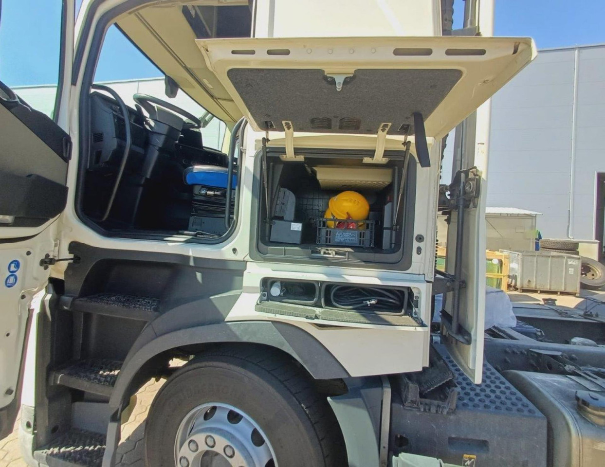 2023 Volvo FH 460 Globetrotter XL i-Save - وحدة جر: صورة 5 2023 Volvo FH 460 Globetrotter XL i-Save - وحدة جر: صورة 5