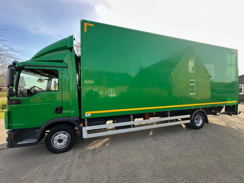 MAN TGL 12.220 / NL TRUCK / 12T / BOX+LIFT 2000kg+SIDE DOOR / AIRCO - شاحنة مقفلة: صورة 2 MAN TGL 12.220 / NL TRUCK / 12T / BOX+LIFT 2000kg+SIDE DOOR / AIRCO - شاحنة مقفلة: صورة 2