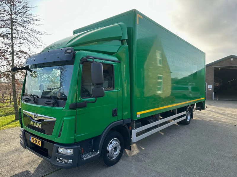 MAN TGL 12.220 / NL TRUCK / 12T / BOX+LIFT 2000kg+SIDE DOOR / AIRCO - شاحنة مقفلة: صورة 1 MAN TGL 12.220 / NL TRUCK / 12T / BOX+LIFT 2000kg+SIDE DOOR / AIRCO - شاحنة مقفلة: صورة 1