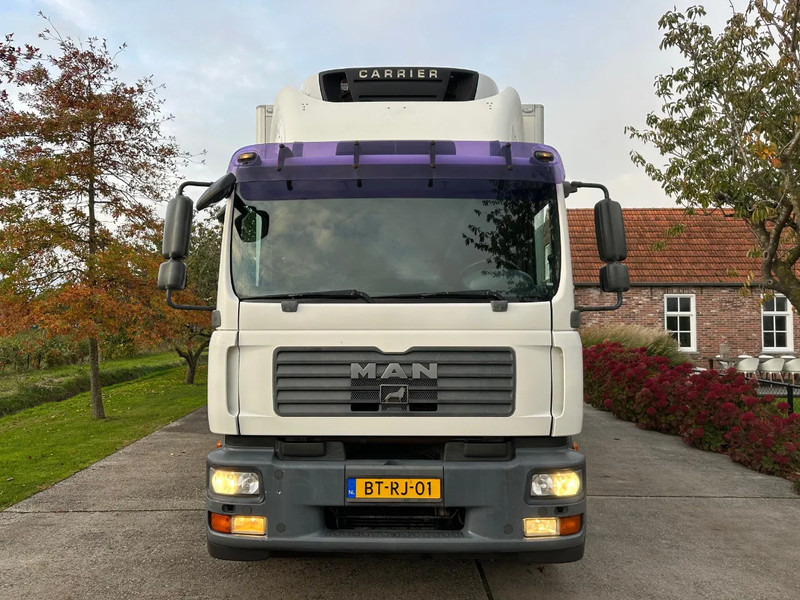 MAN TGM 18.280 / NL TRUCK / EURO 4 / CLIMA / DOORS+LIFT+SIDE DOOR / CARRIER FRIGO (print broken!) - شاحنة الفريزر: صورة 2 MAN TGM 18.280 / NL TRUCK / EURO 4 / CLIMA / DOORS+LIFT+SIDE DOOR / CARRIER FRIGO (print broken!) - شاحنة الفريزر: صورة 2