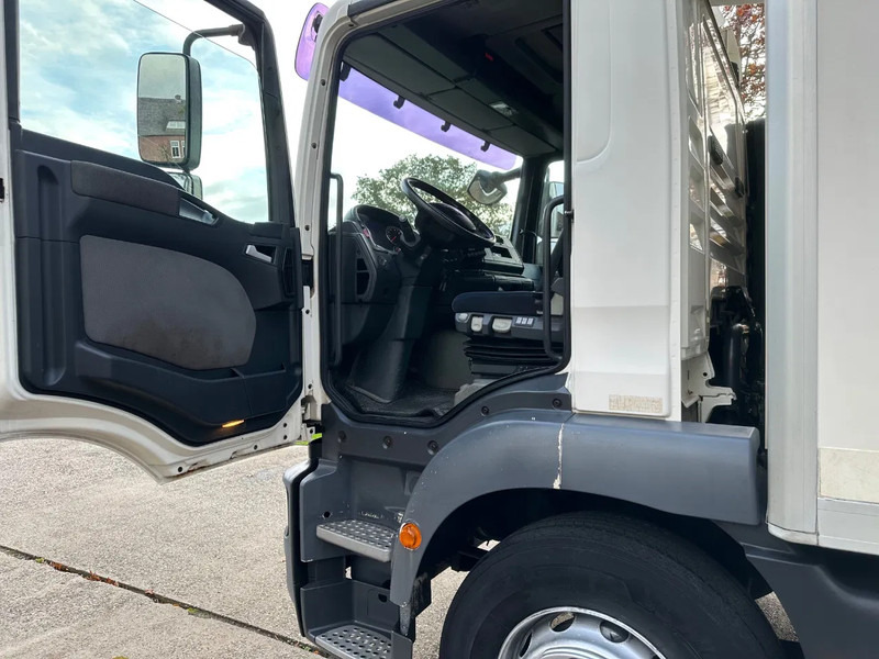 MAN TGM 18.280 / NL TRUCK / EURO 4 / CLIMA / DOORS+LIFT+SIDE DOOR / CARRIER FRIGO (print broken!) - شاحنة الفريزر: صورة 4 MAN TGM 18.280 / NL TRUCK / EURO 4 / CLIMA / DOORS+LIFT+SIDE DOOR / CARRIER FRIGO (print broken!) - شاحنة الفريزر: صورة 4