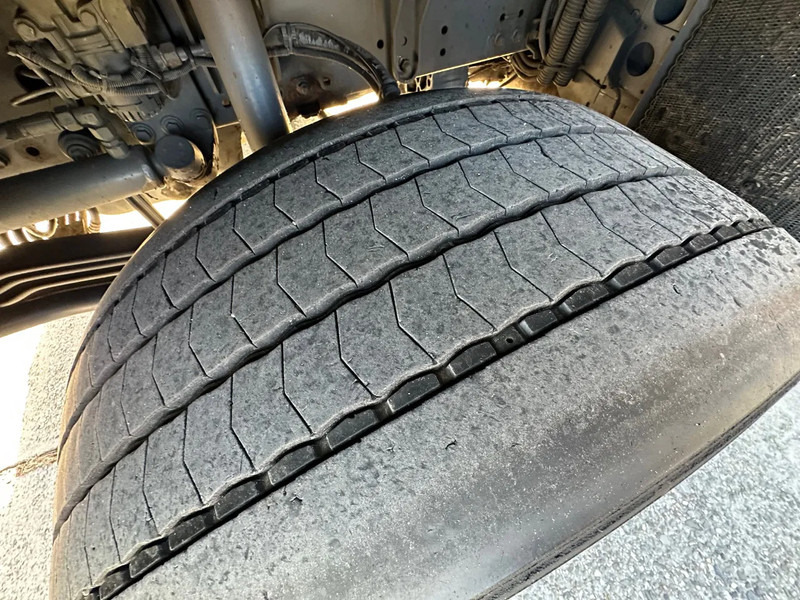 MAN TGS 26.360 / NL TRUCK / EURO 5 / 6x2 / LENK-LIFT / DIJSEL 5 COMP. 23,2 m3 / AUTOMATIC - شاحنة صهريج: صورة 5 MAN TGS 26.360 / NL TRUCK / EURO 5 / 6x2 / LENK-LIFT / DIJSEL 5 COMP. 23,2 m3 / AUTOMATIC - شاحنة صهريج: صورة 5