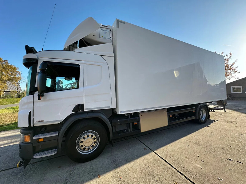 Scania P280 / NL TRUCK / EURO 6 / FULL AIR / CARRIER SUPRA 1250 / TOPCONDITION / LIFT+DOORS - شاحنة الفريزر: صورة 4 Scania P280 / NL TRUCK / EURO 6 / FULL AIR / CARRIER SUPRA 1250 / TOPCONDITION / LIFT+DOORS - شاحنة الفريزر: صورة 4