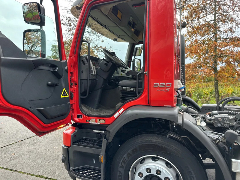 Volvo FE 320 / NL TRUCK / EURO 5 / HIAB MULTILIFT XR 21T / LIKE NEW!! / LOW KM!! / LIFT+STEER AXLE - شاحنة ذات خطاف: صورة 4 Volvo FE 320 / NL TRUCK / EURO 5 / HIAB MULTILIFT XR 21T / LIKE NEW!! / LOW KM!! / LIFT+STEER AXLE - شاحنة ذات خطاف: صورة 4