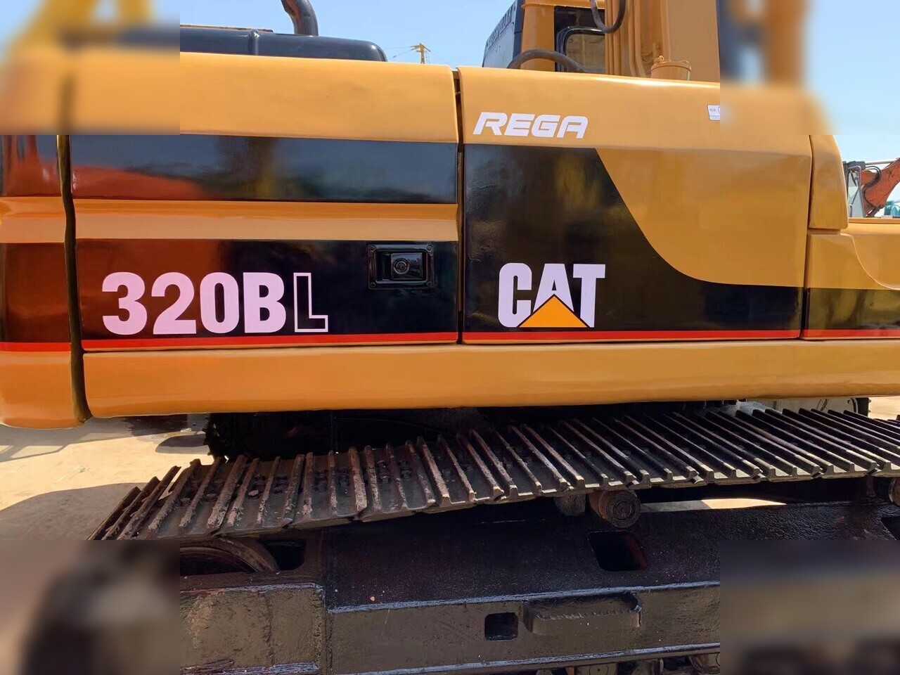 CATERPILLAR 320BL - حفار زحاف: صورة 1 CATERPILLAR 320BL - حفار زحاف: صورة 1
