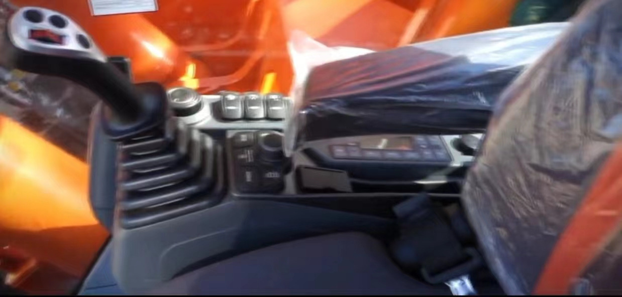 DOOSAN DX420LC - حفار زحاف: صورة 4 DOOSAN DX420LC - حفار زحاف: صورة 4