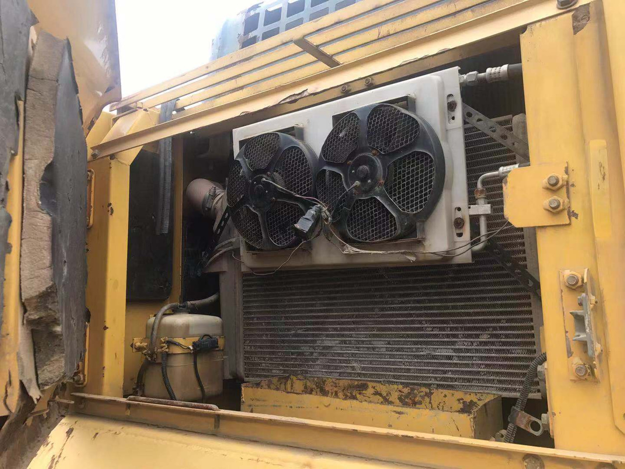 KOMATSU PC350-7 - حفار زحاف: صورة 5 KOMATSU PC350-7 - حفار زحاف: صورة 5