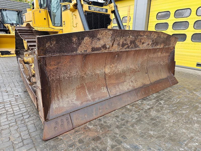 جرافة Caterpillar D6T: صورة 8