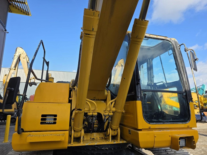 Komatsu PC210LC-8 - حفار زحاف: صورة 5 Komatsu PC210LC-8 - حفار زحاف: صورة 5